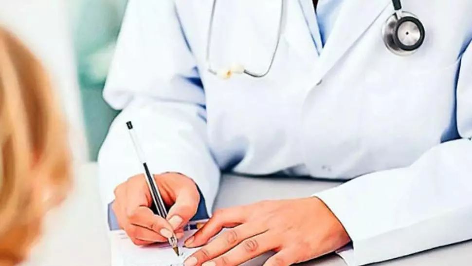 Suplimentarea numărului de 2.000 posturi pentru personal contractual necesar în DSP-uri și Ambulanţă, prelungită cu încă șase luni