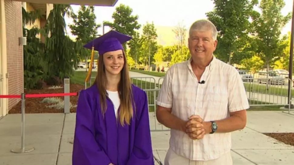 Pompierul a scos din flăcări un bebeluş. După 17 ani, lucrurile au luat o turnură neaşteptată