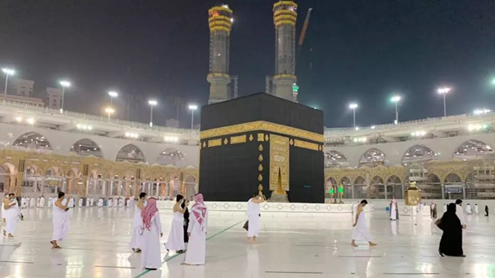 Arabia Saudită a reluat rugăciunile la Marea Moschee din Mecca, după șapte luni de la izbucnirea pandemiei COVID-19
