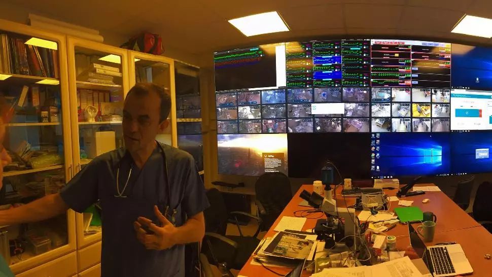 REGULI simple de care trebui ținut cont în cazul infectării cu COVID-19 și la ce să fim ATENȚI în această perioadă. Mesajul șefului ATI de la Marie Curie către părinți 