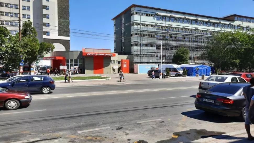 Dramă în familia unei asistente din Slatina: Fiica a murit de COVID-19, la câteva luni după ce mama a pierit din același motiv