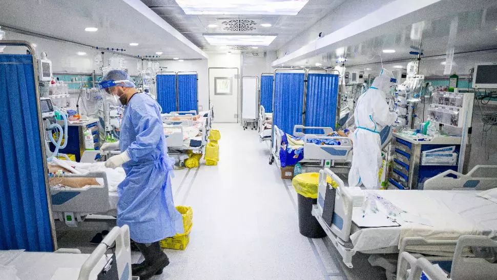 Rată URIAȘĂ a mortalității la pacienții COVID internați la ATI, în țara noastră. Explicațiile medicului Radu Țincu 