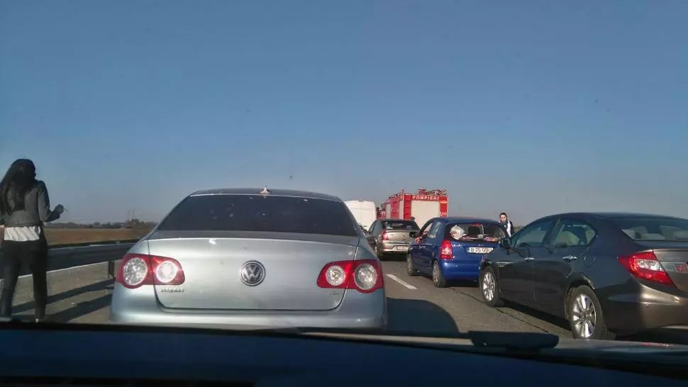 Carambol pe Autostrada București-Pitești. Patru mașini au fost implicate