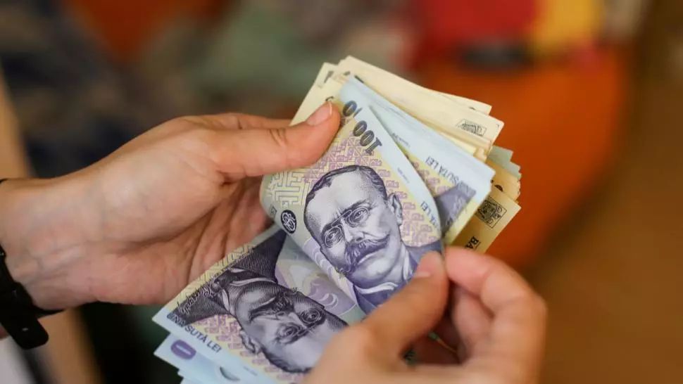 Ministrul de Finanțe a făcut anunțul! Ce se întâmplă cu dublarea alocațiilor și creșterea pensiilor și a salariilor