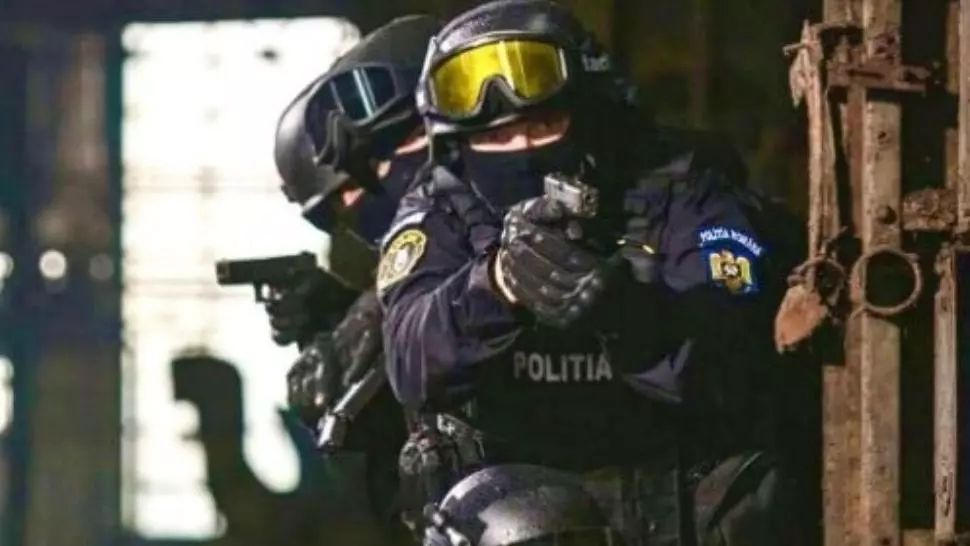 MAI, ofertă de Black Friday pentru infractori: „reducere 100% la mascați pentru toți clienții noștri interlopi care se predau”