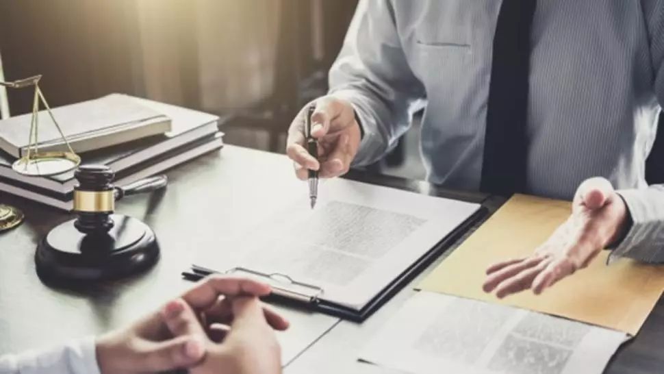 Totul despre legea dării în plată - Cum poți scăpa de datorii