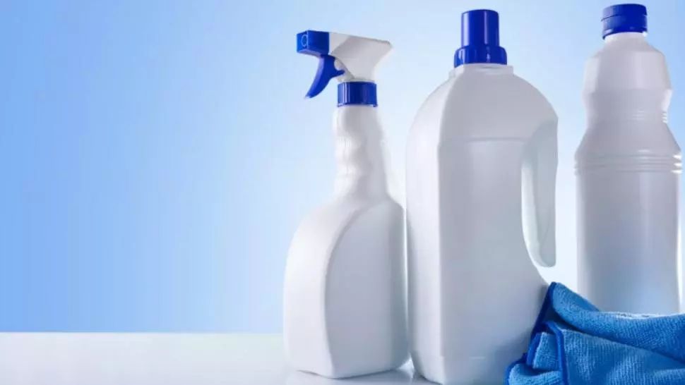 Dezinfectanți de mâini neconformi, care pot provoca ORBIREA, pe piața din România. Cum îi recunoști