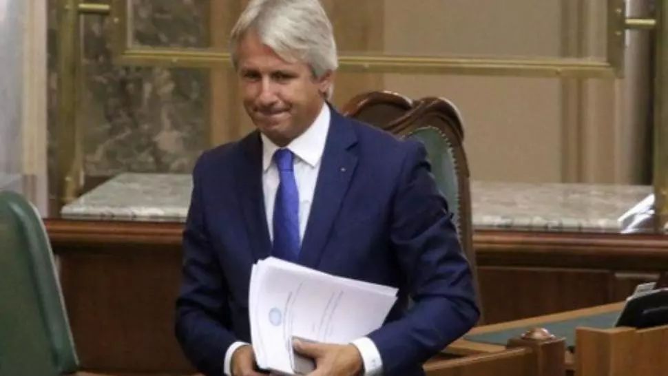 100% TU DECIZI! Eugen Teodorovici, discotecarul care vrea un nou mandat