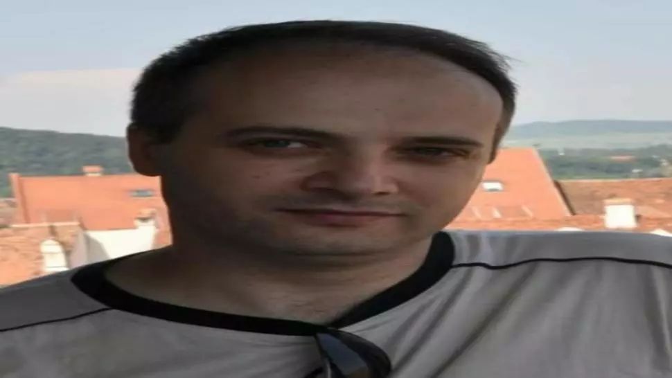 Un român din Belgia oferă cazare pentru rudele doctorului erou din Piatra-Neamț