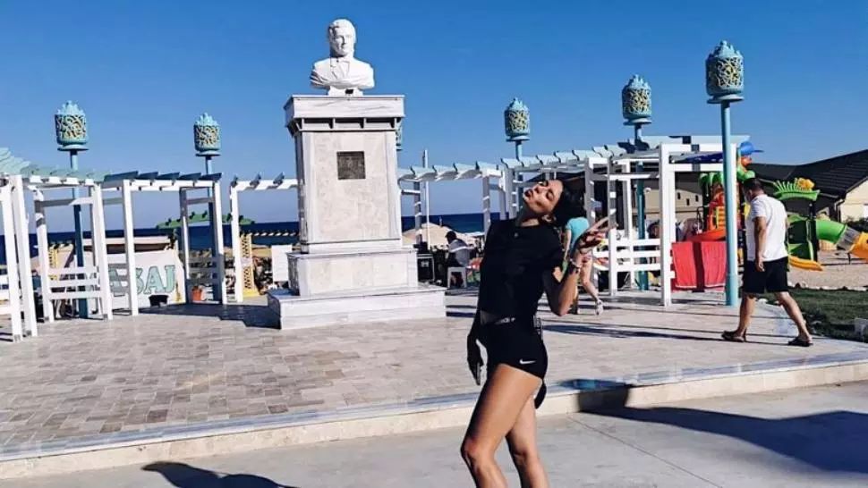 EXCLUSIV FOTO | O mare campioană, oferită ca “trofeu” interlopilor: “Dacă primesc vreo propunere, trebuie să tac”