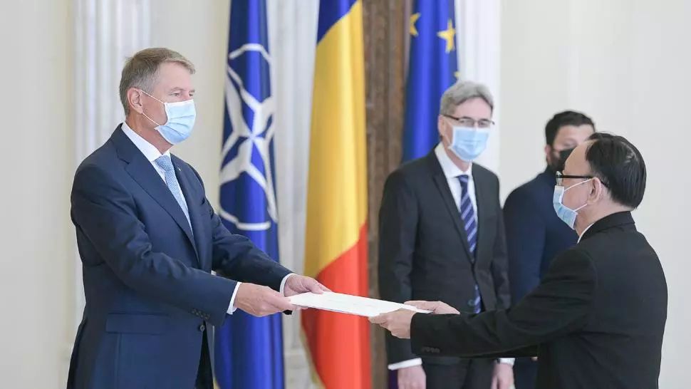 Preşedintele Iohannis s-a întâlnit cu noii ambasadori ai Thailandei, Norvegiei şi Ciprului
