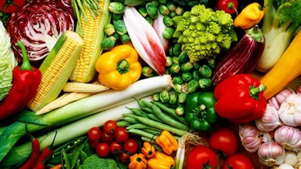 Salată de paste cu legume. Reţetă de post, perfectă atât pentru prânz, cât și pentru cină