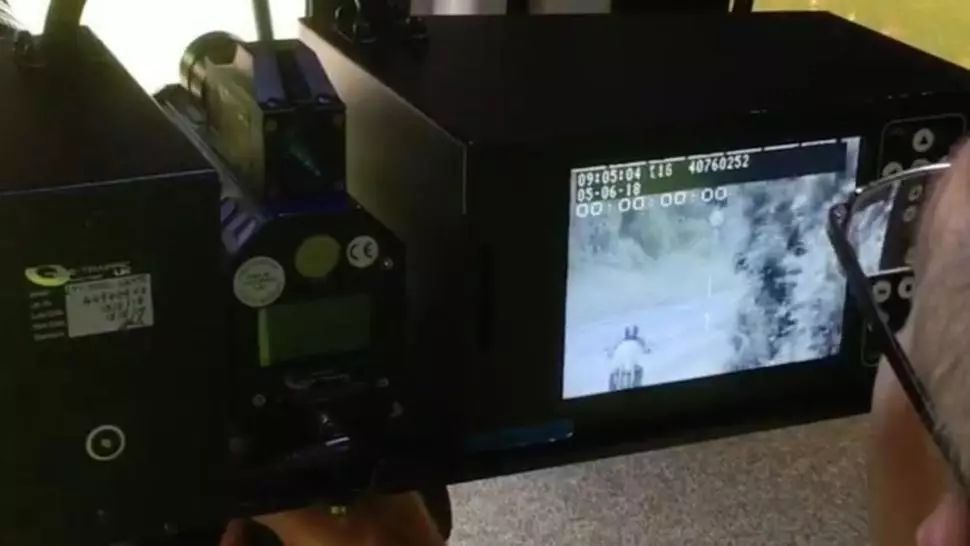 VIDEO | Românul care a pus pe jar polițiștii din Marea Britanie. A fost surprins gonind cu 290 de kilometri pe oră, în Londra, pe contrasens