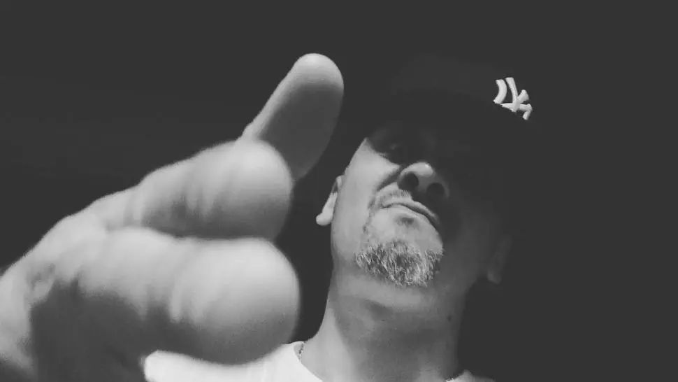 VIDEO | Rapper român, arestat pentru trafic de droguri. Printre clienții lui erau și vedete