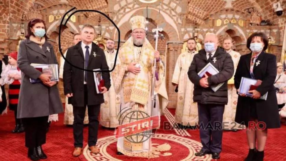 Șeful DSP Maramureș, AMENDAT pentru că nu purta mască în timp ce era premiat pentru eforturile în lupta Covid