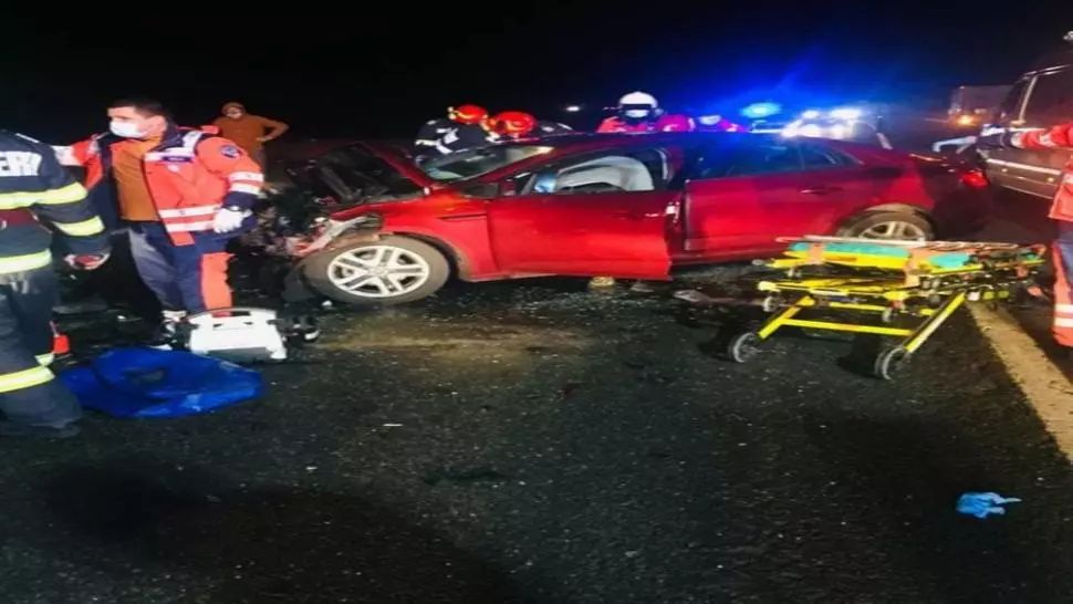 Grav accident de circulație în județul Iași, soldat cu doi morți și un rănit