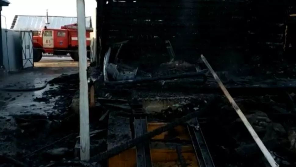 UPDATE Directorul căminului distrus de un incendiu a fost reținut. 11 bătrâni au murit 