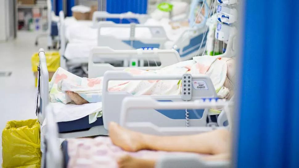 Bilanț coronavirus 23 decembrie. Cifre oficiale: 5.459 de cazuri noi, 130 de decese - secțiile ATI, în colaps. S-a depășit un nou prag psihologic