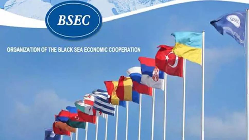 Valorificarea transportului maritim prin Canalul Suez - prioritate pentru statele OCEMN (P)