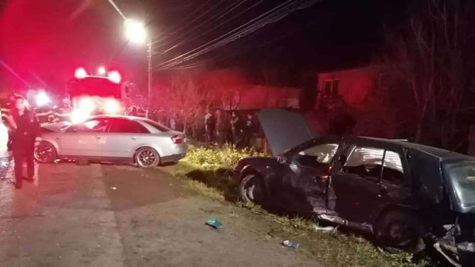 Şapte persoane au fost rănite într-un accident rutier produs într-o localitate din Satu Mare