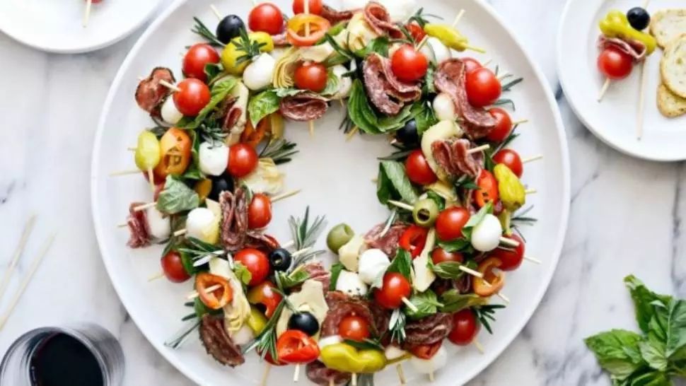 APERITIVE REVELION. Cele mai simple aperitive pentru masa festivă de Revelion