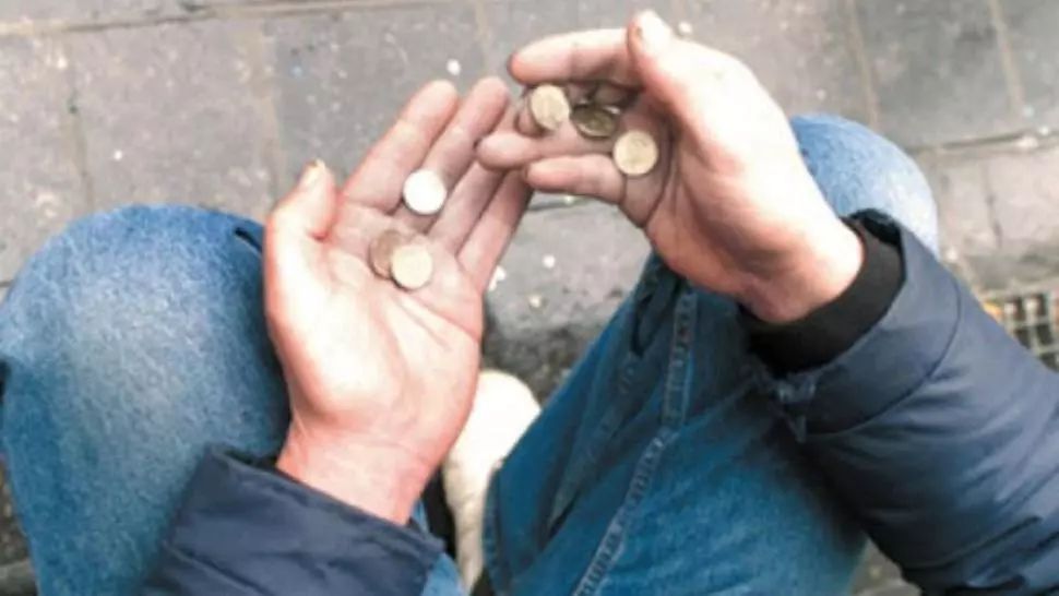 Percepţia despre sărăcie: 71% dintre cetăţeni consideră că rata sărăciei este mai mare decât în majoritatea statelor europene