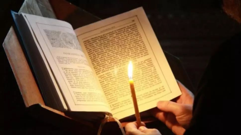 S-au stabilit noile REGULI pentru slujbele de Sărbători: preoții nu mai sunt obligați să poarte măști. DECIZII pentru credincioși