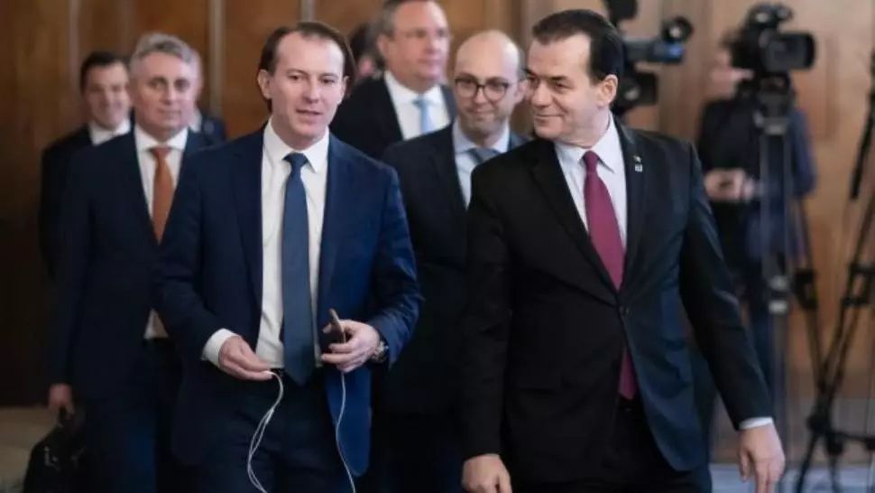 Liderii Coaliției PNL - USR PLUS - UDMR au depus la Parlament lista miniștilor. Cum arată PROGRAMUL de guvernare - DOCUMENT