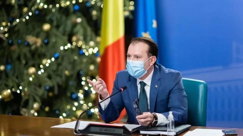 Mesajul premierului Florin Cîțu la trecerea dintre ani: ”Vă promit că eu și echipa mea vom face totul ca economia să se relanseze în 2021. La mulți ani”