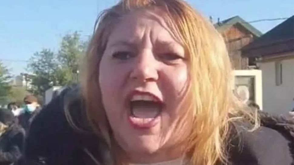 Diana Șoșoacă, reacție halucinantă după o petrecere: "Nu poți purta mască atunci când cânți. Masca e neconstituțională"