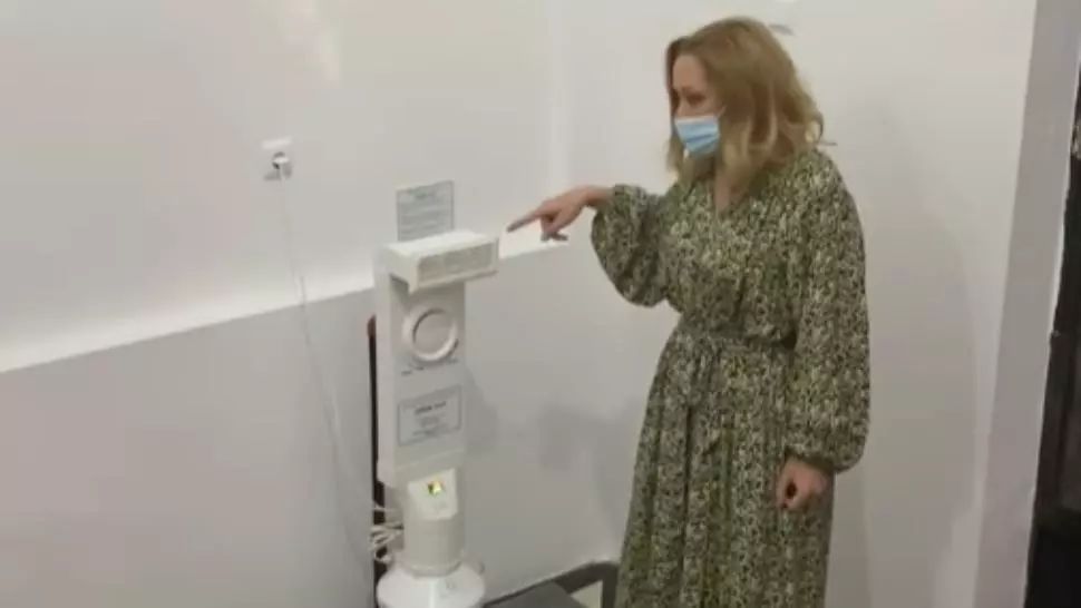 VIDEO Dotări speciale în primăria condusă de Elena Lasconi: uși care nu se deschid dacă ai temperatură