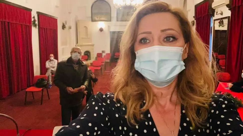Elena Lasconi: „De aproape un an duc pe picioare o suferinţă fizică permanentă”