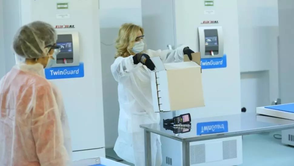 Când ajunge următoarea tranșă de vaccinuri Pfizer în România și în ce orașe va fi administrată