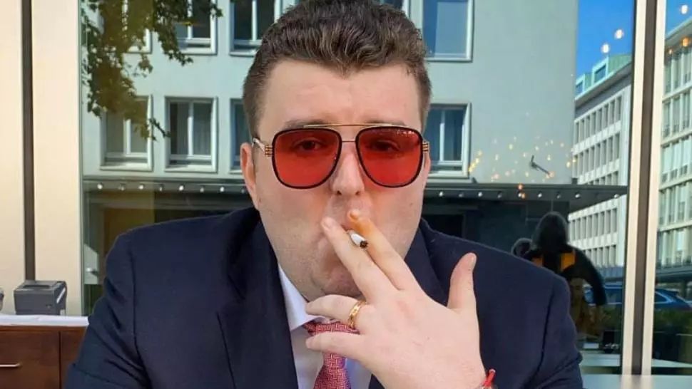 Șefi din MAI, acuzați de DNA ca l-au ajutat pe fiul magnatului Victor Micula să-și reducă la jumătate pedeapsa 