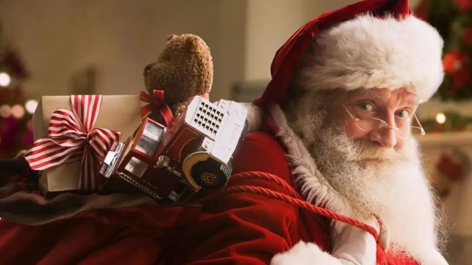 La ce oră vine, de fapt, Moș Crăciun? 