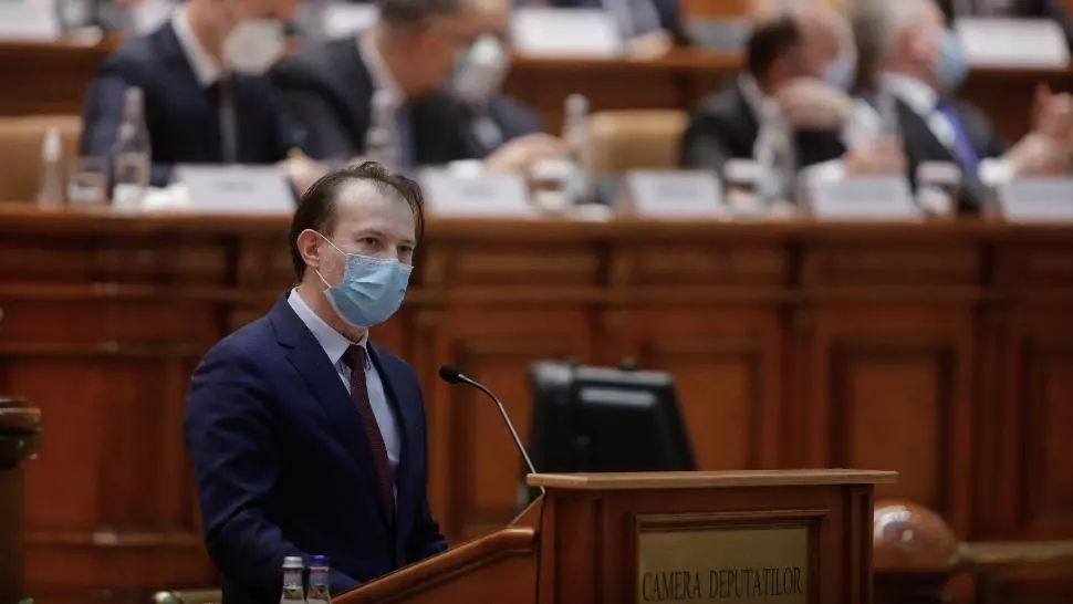 VIDEO | GUVERNUL de coaliție a trecut de Parlament cu 260 de voturi pentru. Florin Cîțu: „Mulțumesc pentru încredere, la treabă!”