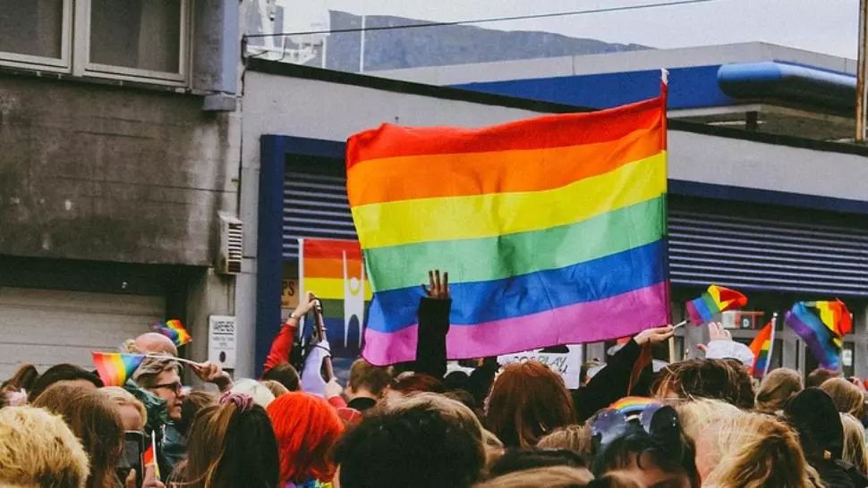 Un arhiepiscop romano-catolic din Letonia cere cadru legal pentru cuplurile de același sex