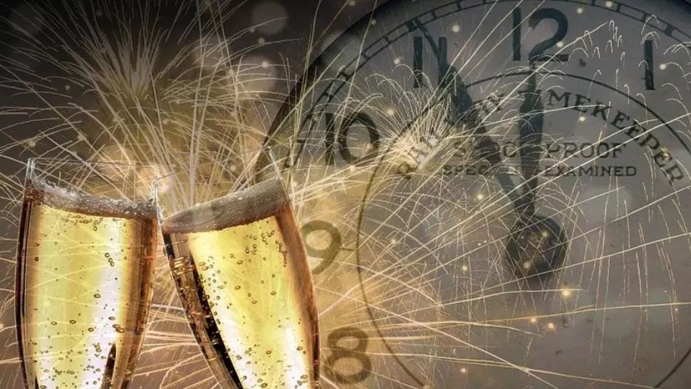 Trei lucruri pe care trebuie să le faci neaparat în ultima zi din an dacă vrei să ai noroc tot anul viitor