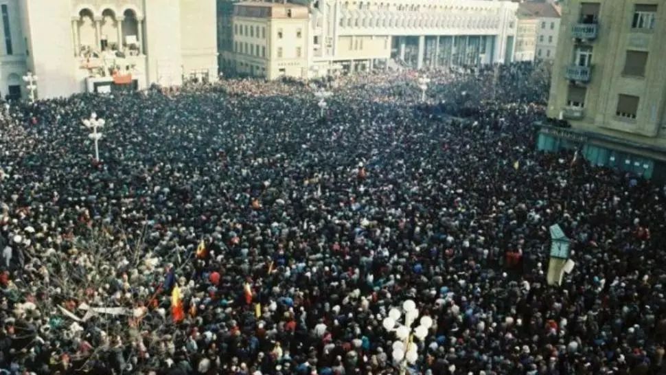 VIDEO Remember 17 decembrie 1989. Ziua în care s-a tras la Timișoara - primii martiri ai Revoluției