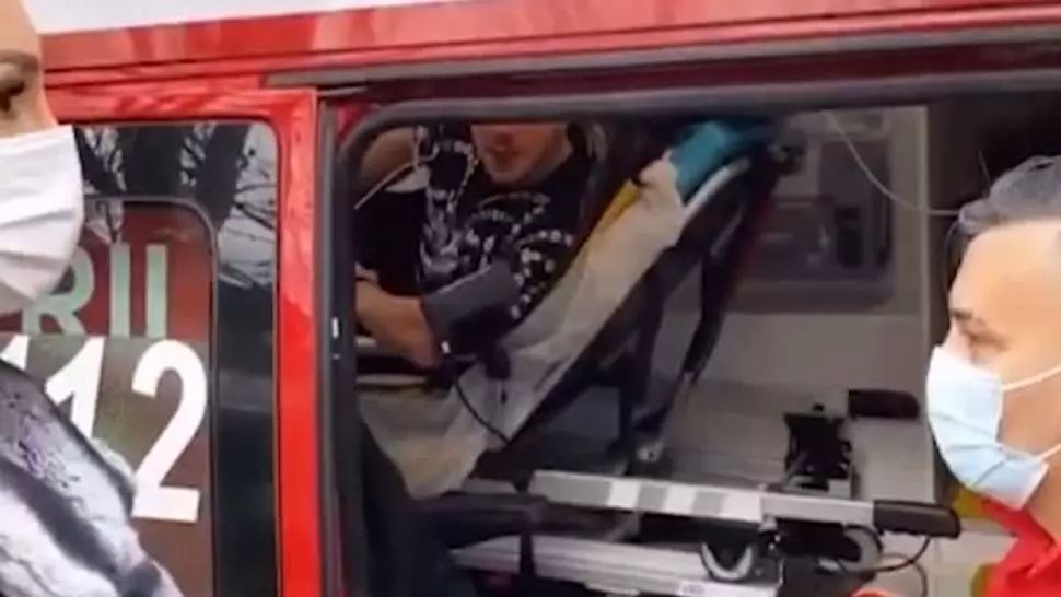 Soțul unei vedete TV, bătut în stradă