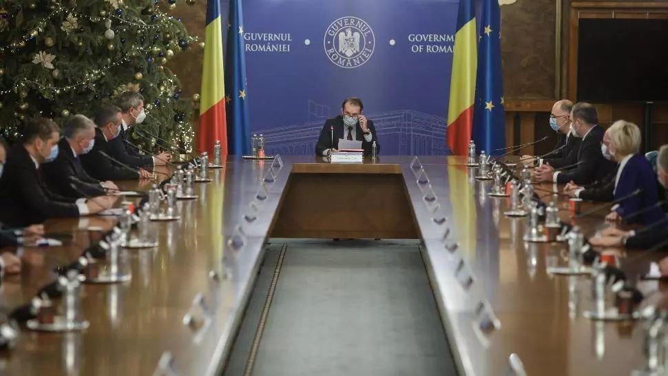 FOTO-VIDEO Prima reuniune a Guvernului Cîțu, la Palatul Victoriei. DECIZIILE imediate cerute de premier
