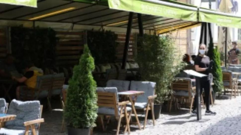 Amendă anti-coronavirus după o fotografie pe Facebook, ANULATĂ în instanță. Ce a spus judecătorul