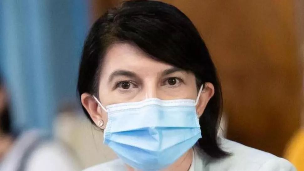 Violeta Alexandru, după amenințările din partid: „Sper că disciplina să nu însemne să ne fie frică să spunem ceea ce credem”