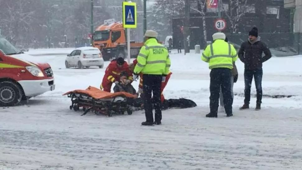 Pieton acroșat de un autoturism pe DN6, la Bragadiru. Trafic îngreunat