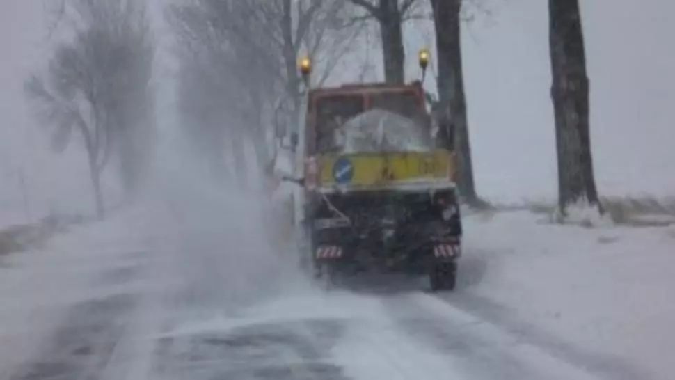 Drumuri BLOCATE de turiști în județul Gorj. Intervenția Poliției, necesară pentru a dirija traficul