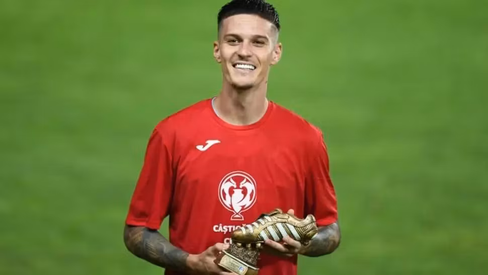 Transferul lui Man a ocupat prima pagină în ziarul din Parma! ,,Iată-l pe Dennis, cu goluri şi assisturi în bagaje”