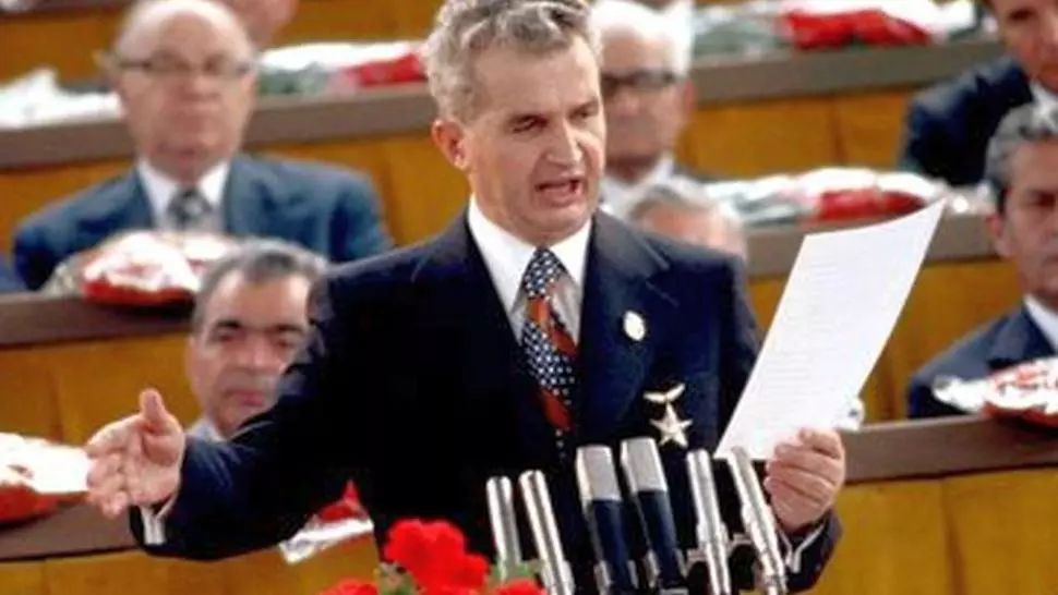 Cu Ceaușescu în suflet. Ce i-a scris "Conducătorului Iubit" un primar care avea 3 ani la căderea regimului comunist