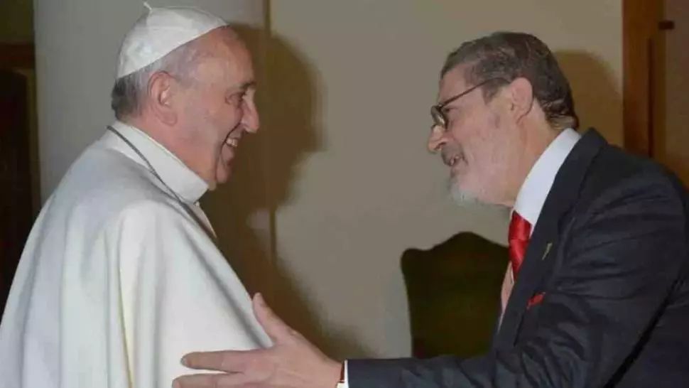 Medicul personal al Papei Francisc a murit din cauza complicațiilor provocate de Covid-19