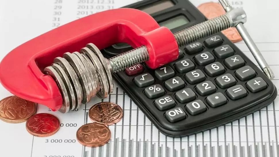 Începe curățenia în instituțiile de stat. Cine sunt primii angajați care vor fi disponibilizați