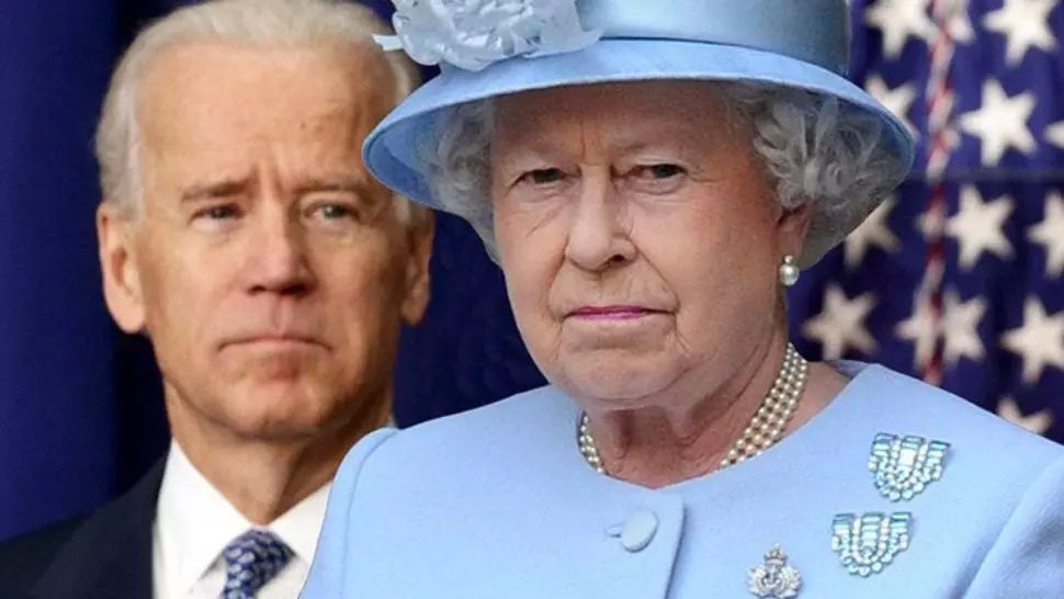 Regina Elisabeta a II-a l-a felicitat personal pe Joe Biden. Ce i-a transmis președintelui american